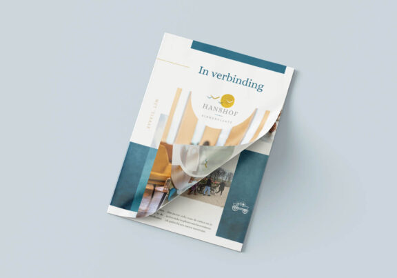 Representatieve folder voor uitvaartlocatie Binnenplaats Hanshof in Cuijk