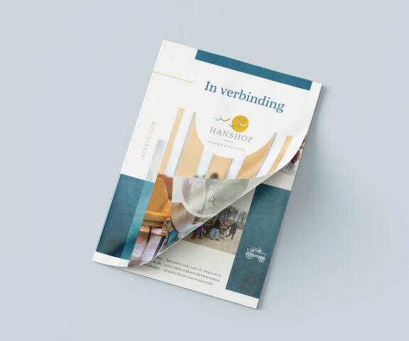 Representatieve folder voor uitvaartlocatie Binnenplaats Hanshof in Cuijk
